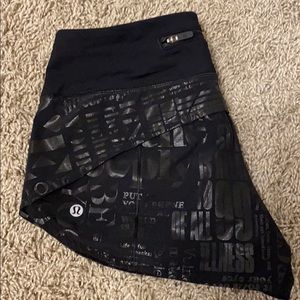 LuLuLemon Speed Up Short 2.5”